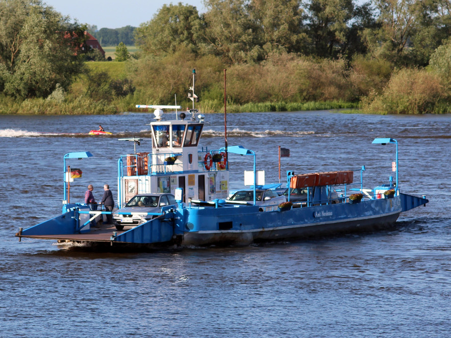 Touristinfo Bleckede Elbe U Schifffahrt